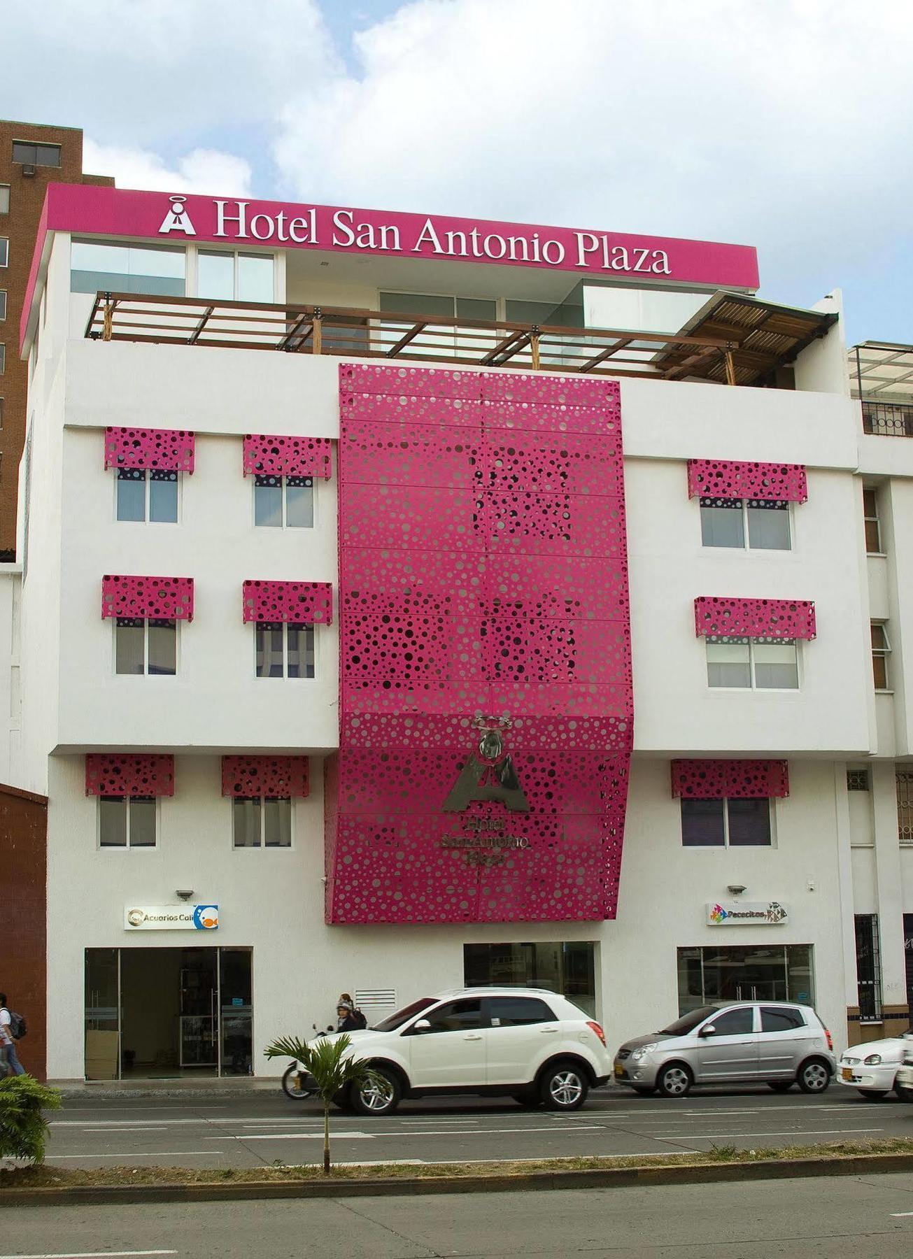 San Antonio Plaza Hotel